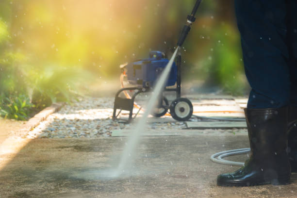 Best Patio and Deck Pressure Washing  in Sumner, IA